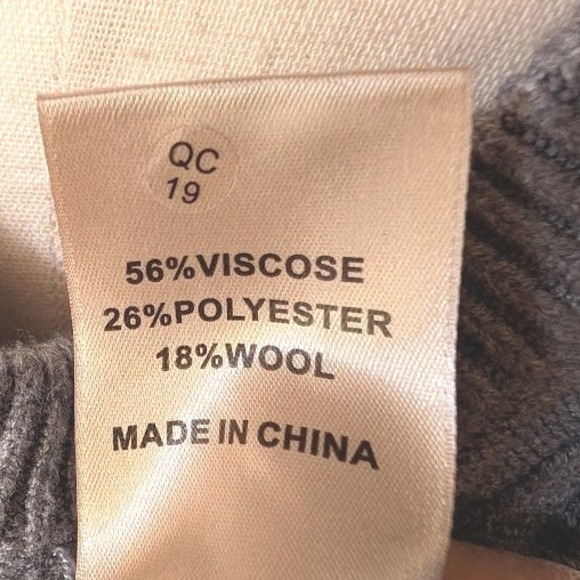 Grey Cable Knit Dachshund Dog Sweater Vest Wool Blend Sleeveless Top Womens - Picture 6 of 6